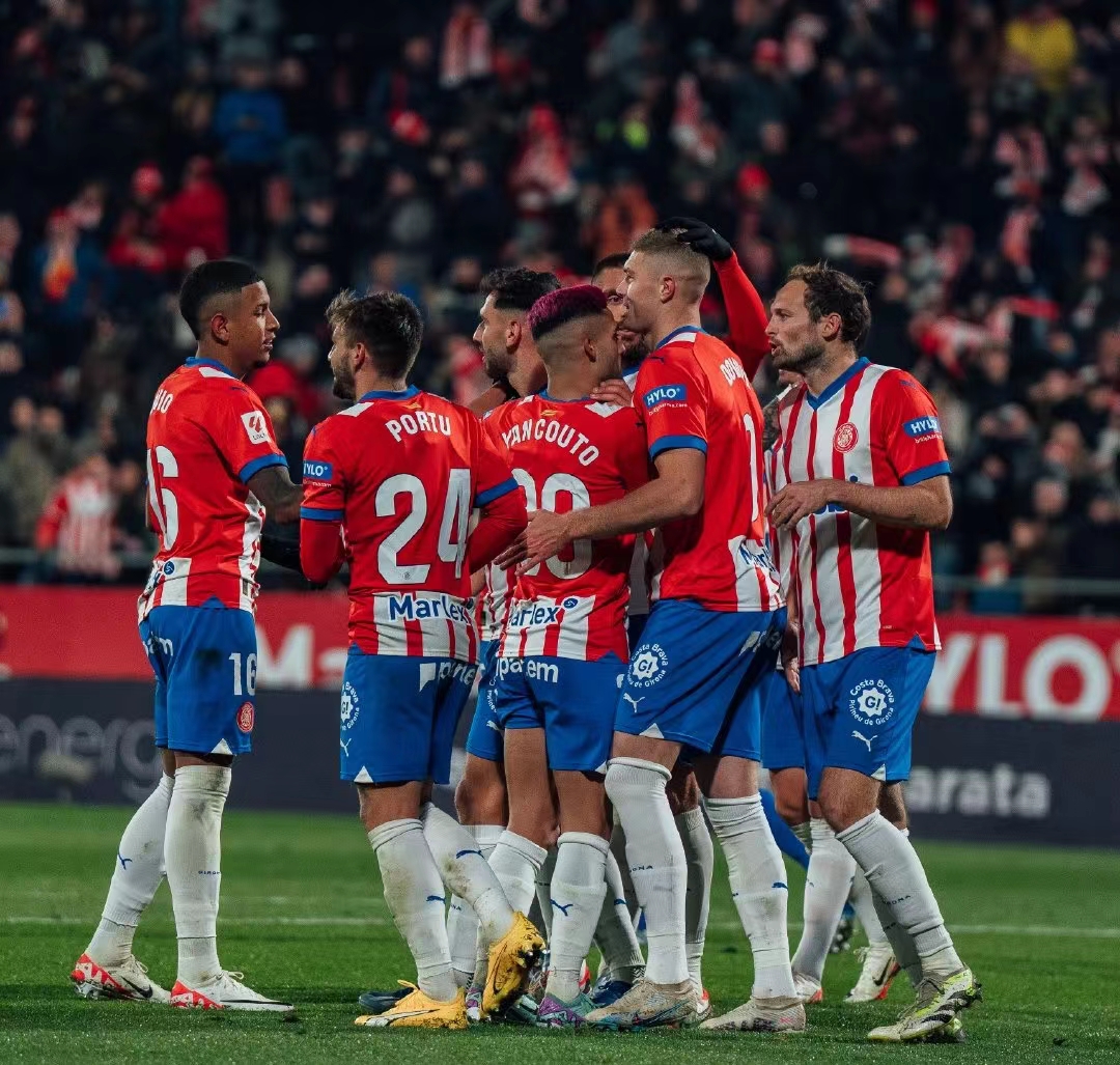 Gloria al Girona, se reúnen las estrellas mundiales, La Liga sorprende con el ascenso de un nuevo rey